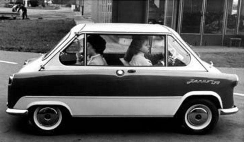 El Zündapp Janus de 1957, con sus dos puertas idénticas en frente y en la parte trasera