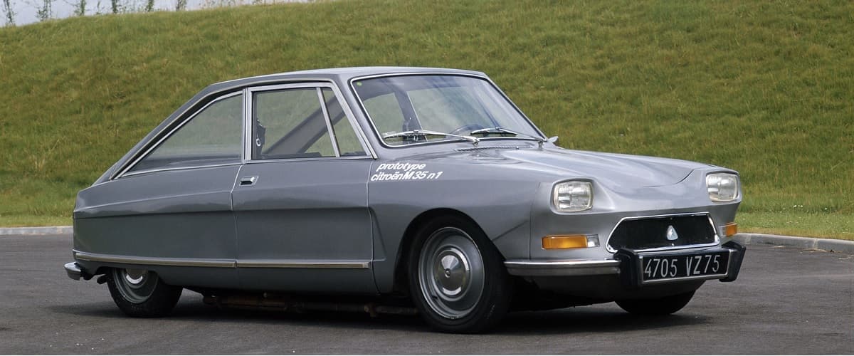 The Citroën M35 in its unique metallic grey, with the two-door fastback coupé body designed by Heuliez on the Ami 8 platform, 1969