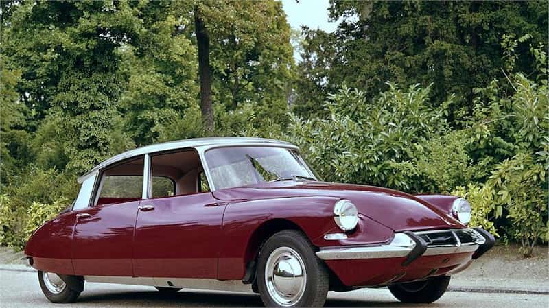 The Citroën DS 19 at its world premiere at the Paris Motor Show, 5 October 1955
